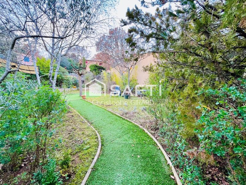 Maison - 137 m² - 6 pièces