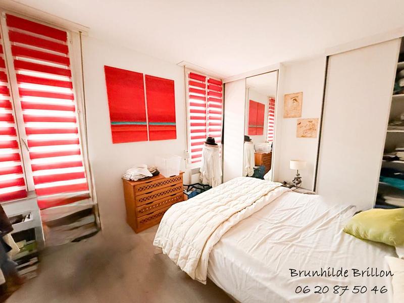 Maison - 205 m² - 10 pièces