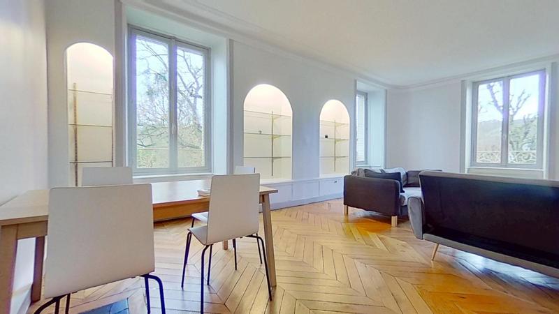 Appartement - 100 m² - 3 pièces