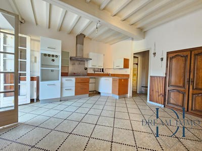 Maison - 157 m² - 7 pièces