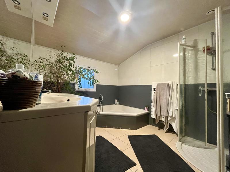 Maison - 128 m² - 5 pièces