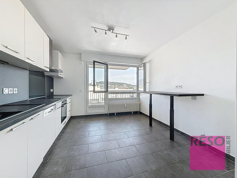 Appartement - 85 m² - 3 pièces