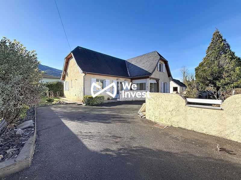 Maison - 161 m² - 8 pièces