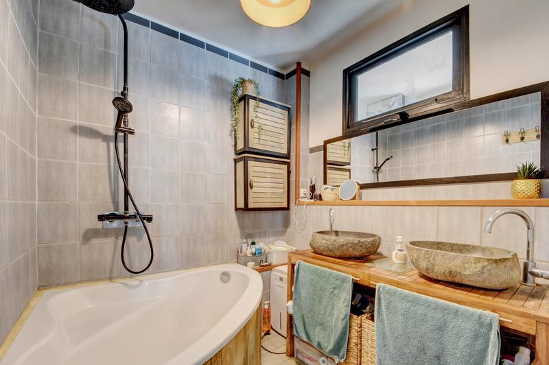 Maison - 161 m² - 6 pièces