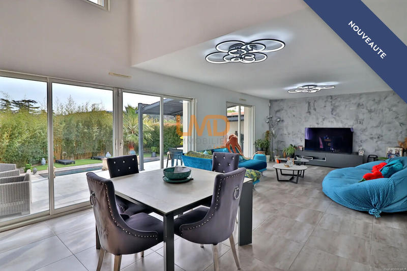 Villa - 171 m² - 8 pièces