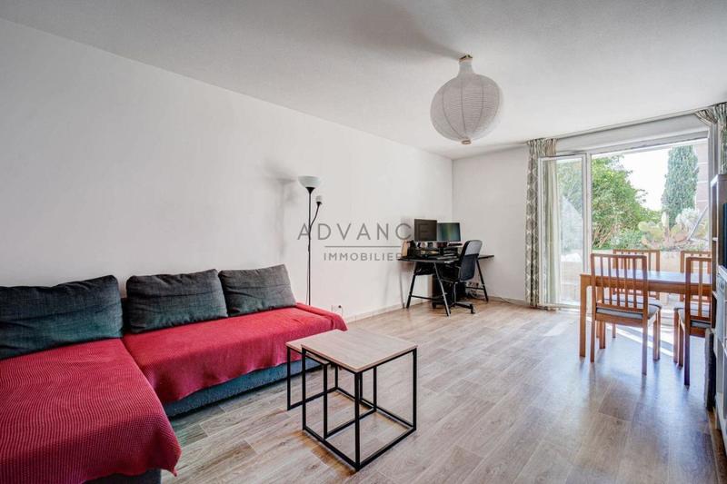 Appartement - 97 m² - 5 pièces