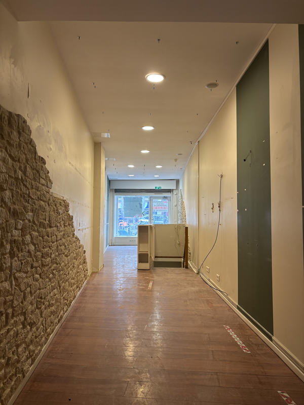 Local commercial - 81 m²
