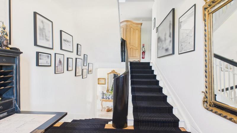 Maison - 410 m² - 11 pièces