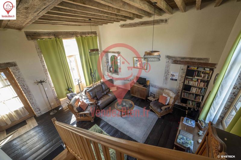 Maison - 240 m² - 9 pièces