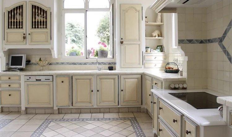 Maison - 316 m² - 8 pièces