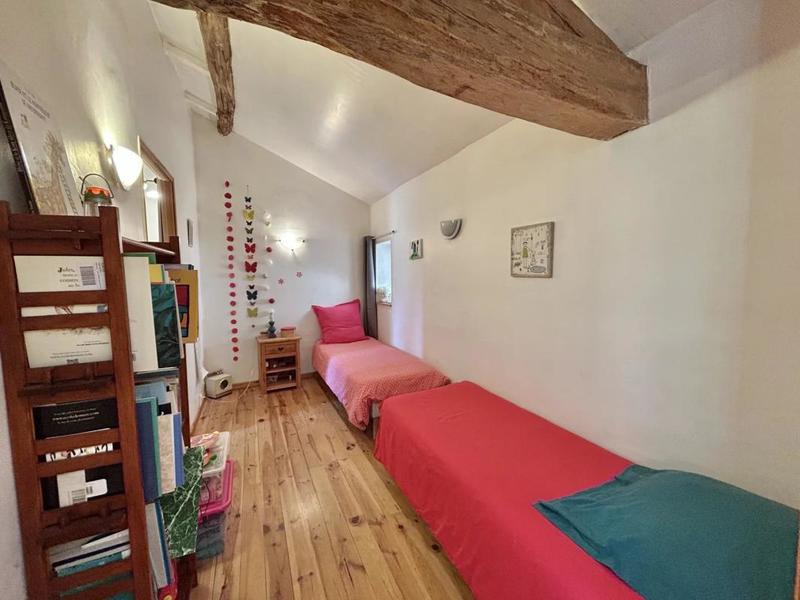 Propriété - 288 m² - 13 pièces