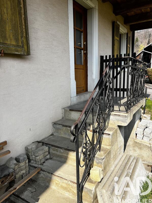 Maison - 90 m² - 4 pièces