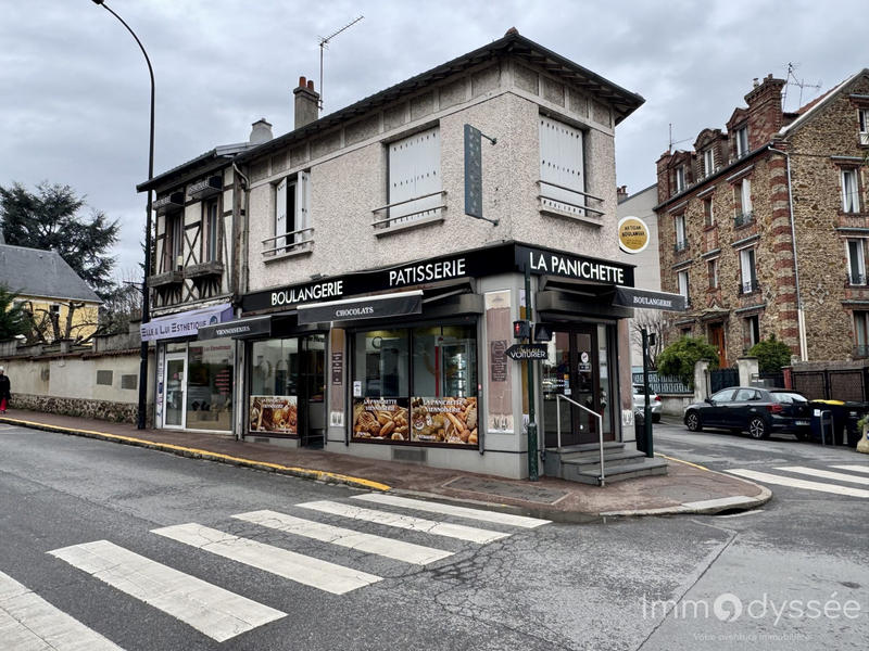 Local commercial - 189 m² - 3 pièces