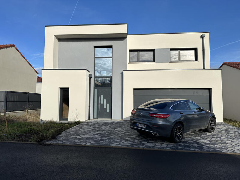 Maison - 149 m² - 5 pièces