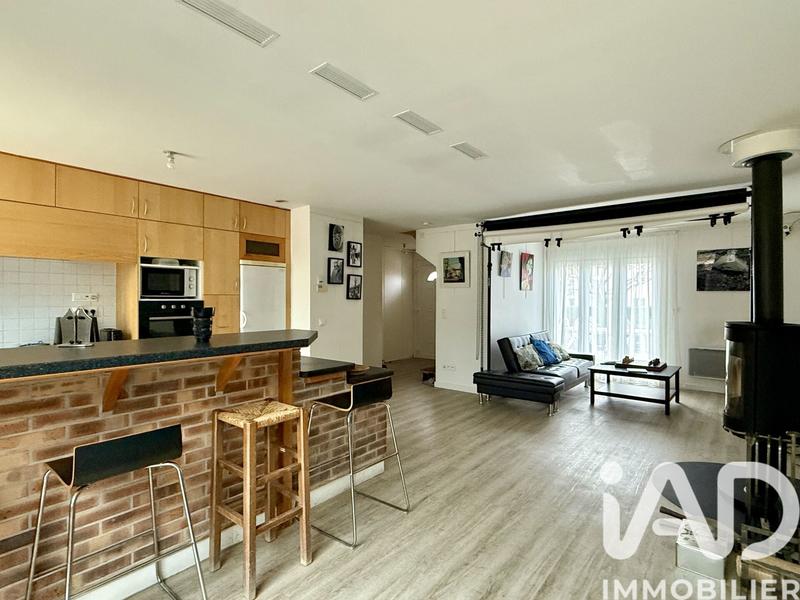 Maison - 182 m² - 8 pièces