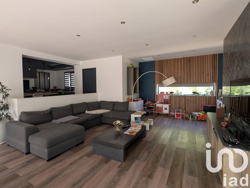 Maison - 182 m² - 6 pièces