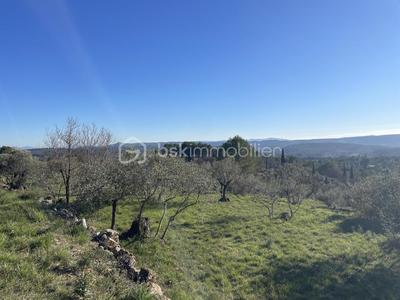 Terrain constructible - 4 800 m²