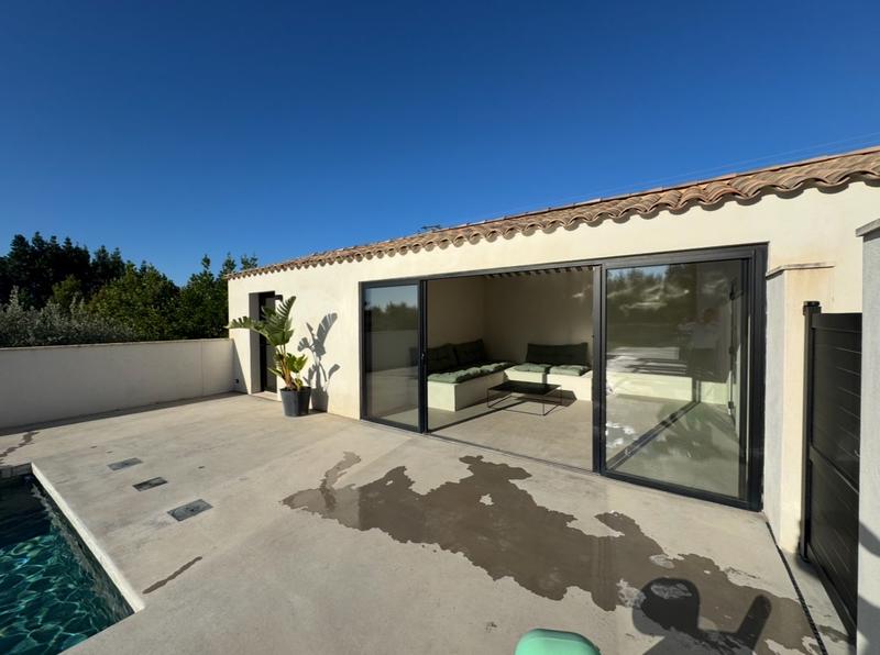 Maison - 200 m² - 4 pièces