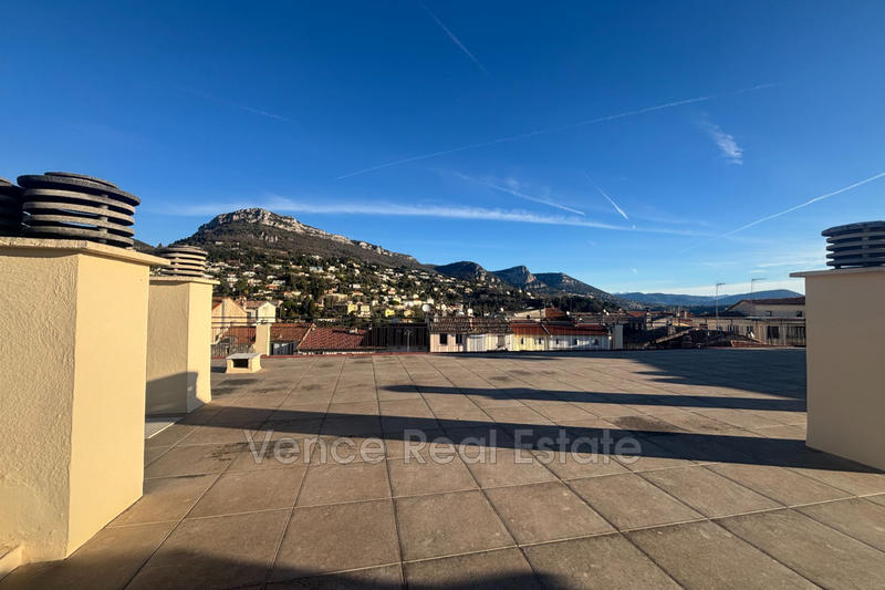 Appartement - 90 m² - 4 pièces