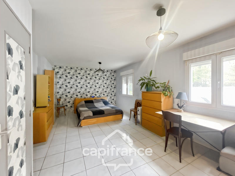 Maison - 180 m² - 6 pièces