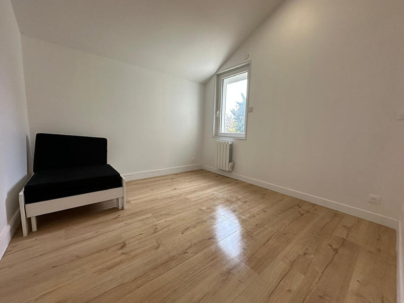 Maison - 104 m² - 5 pièces