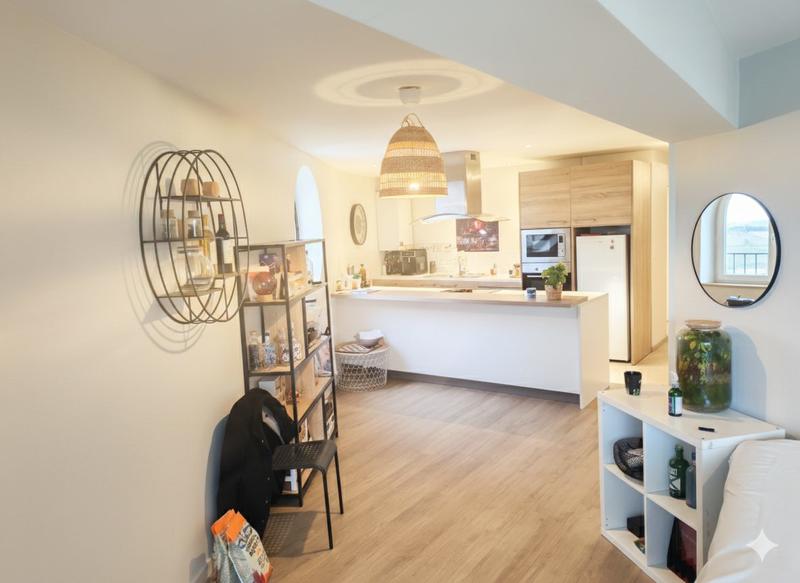 Appartement - 105 m² - 4 pièces