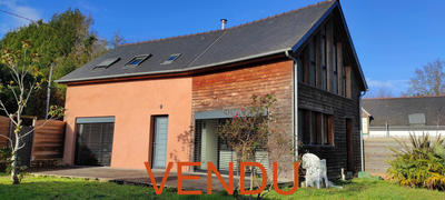 Maison - 95 m² - 3 pièces