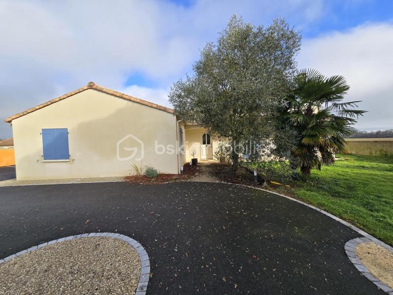 Maison traditionnelle - 183 m² - 5 pièces