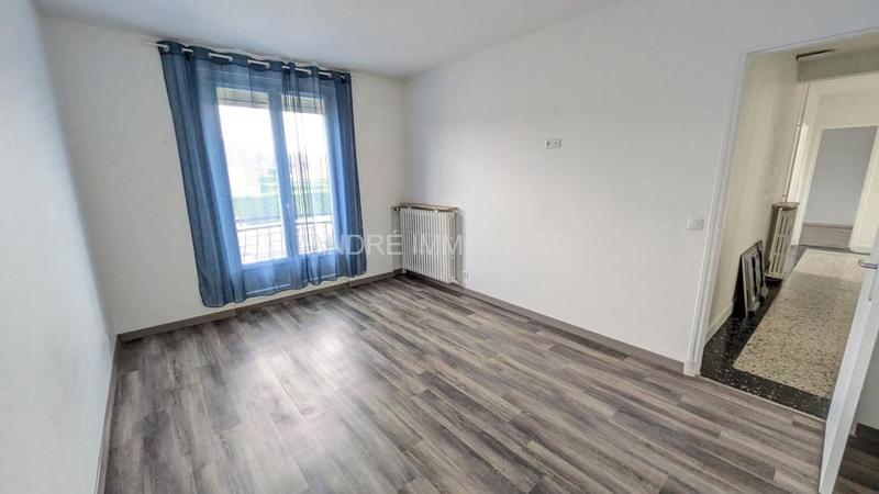 Appartement - 98 m² - 4 pièces
