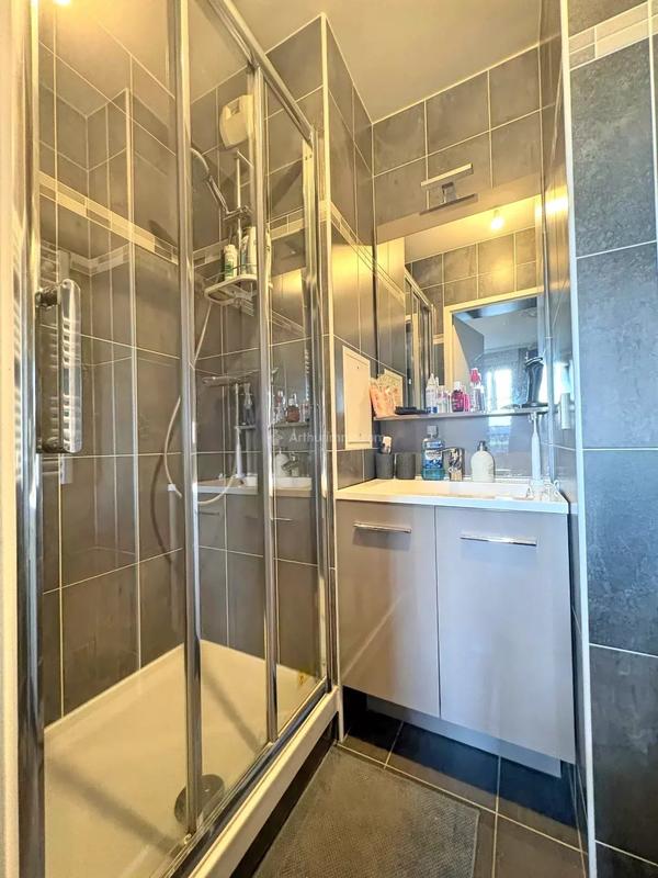 Appartement - 76 m² - 4 pièces