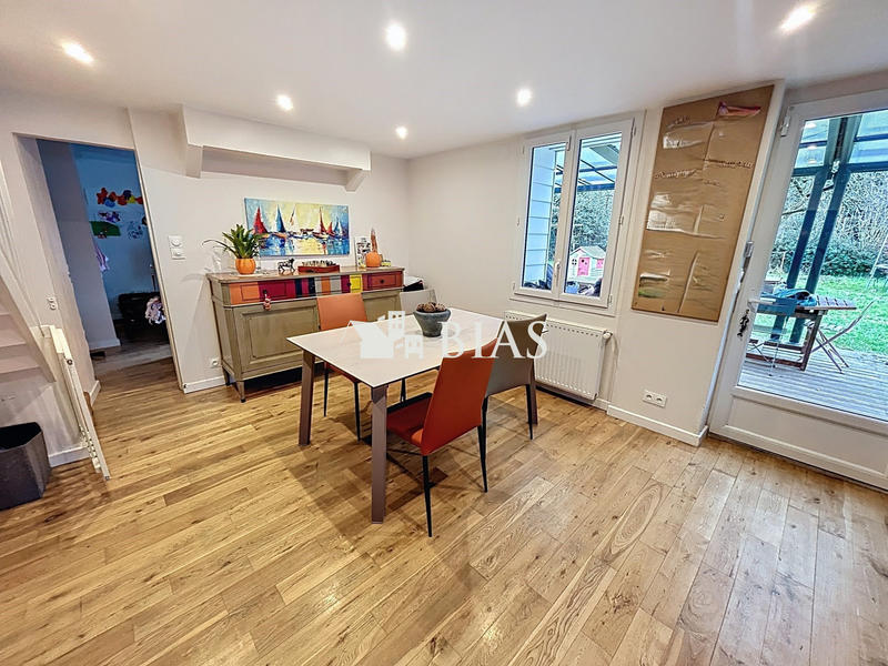 Maison - 126 m² - 7 pièces