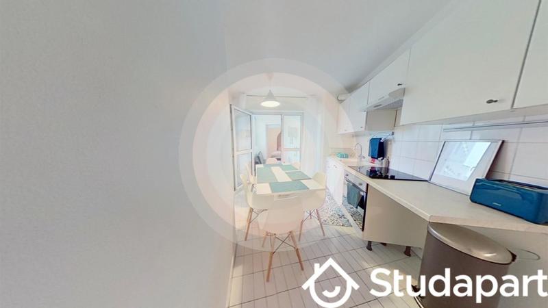 Chambre - 10 m² - 1 pièce