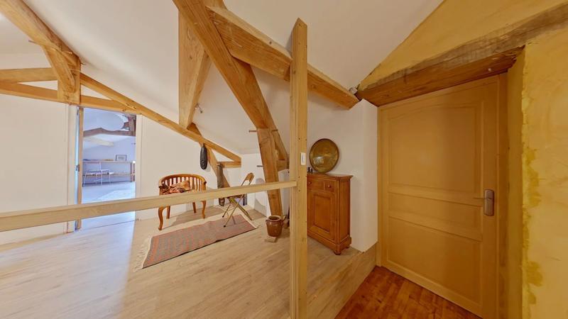 Maison - 160 m² - 4 pièces