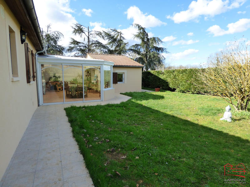 Maison - 220 m² - 6 pièces