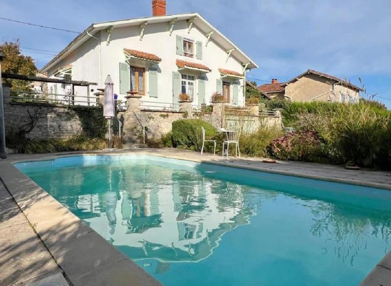 Maison - 199 m² - 7 pièces