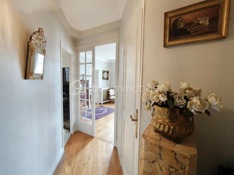 Appartement - 100 m² - 4 pièces