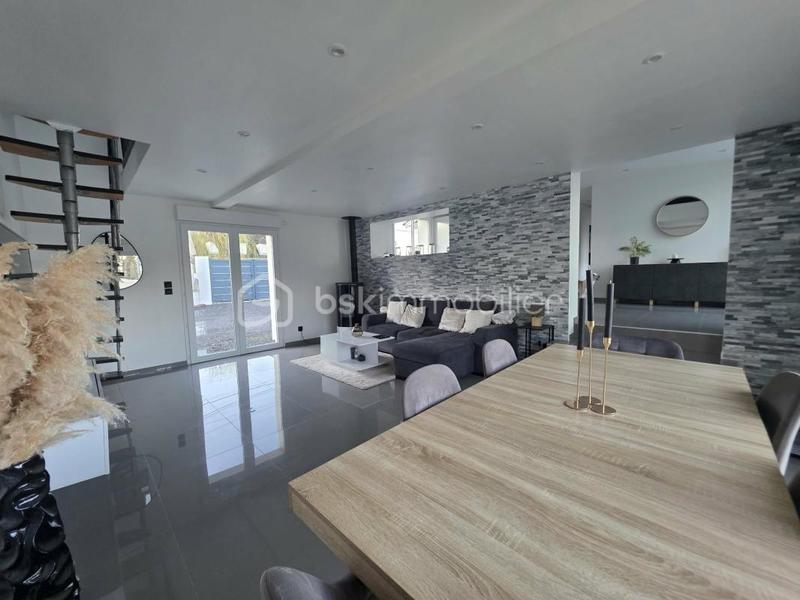 Pavillon - 110 m² - 6 pièces