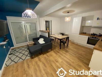 Chambre - 10 m² - 1 pièce