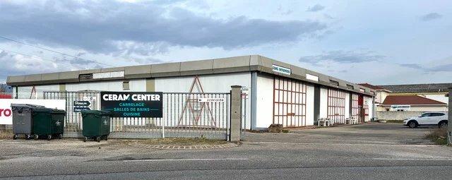 Local commercial - 250 m²