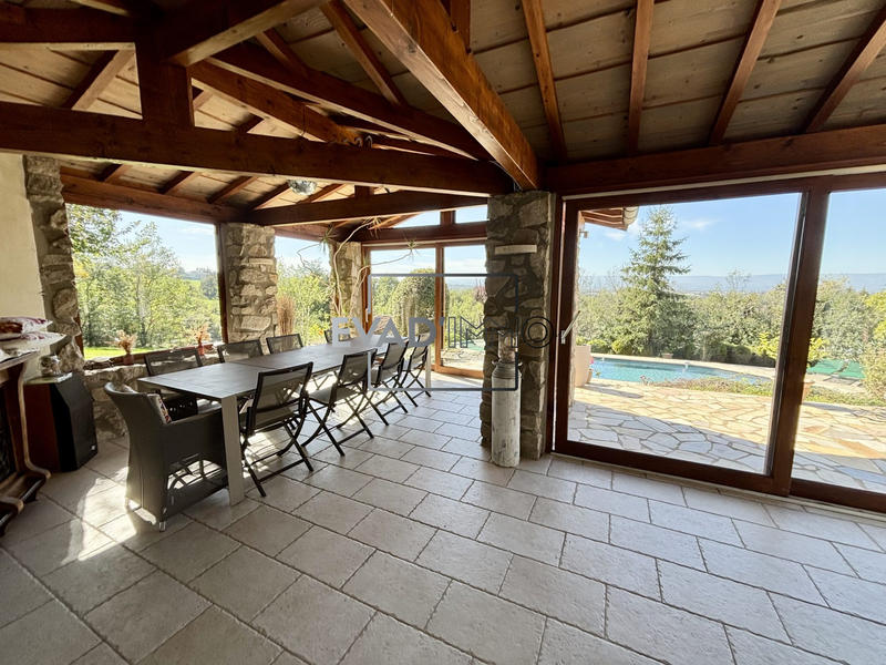 Ferme - 242 m² - 10 pièces