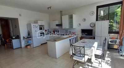 Appartement - 141 m² - 4 pièces