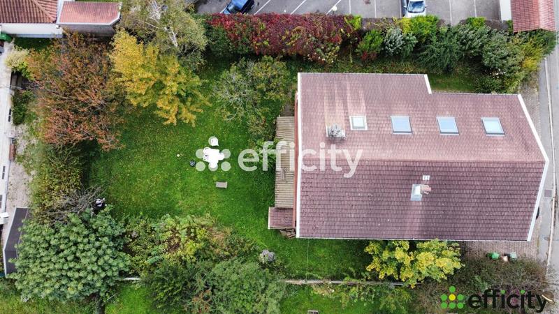 Maison - 219 m² - 10 pièces