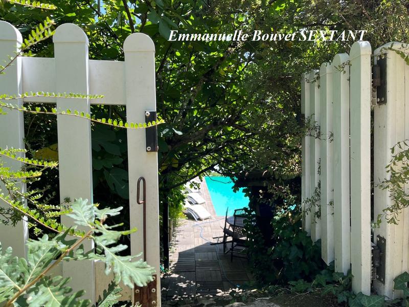 Maison - 217 m² - 7 pièces