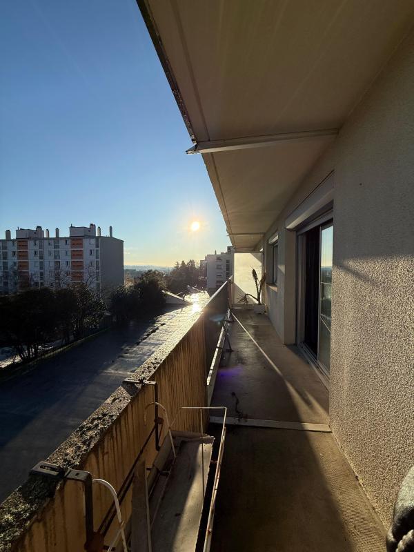 Appartement - 70 m² - 4 pièces