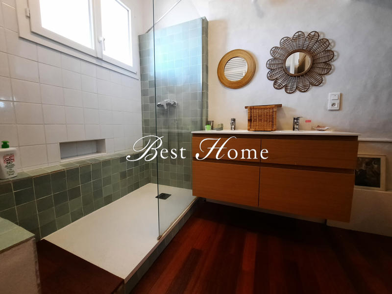 Appartement - 81 m² - 3 pièces