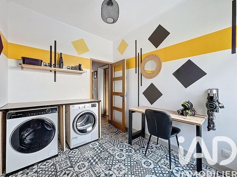 Maison - 247 m² - 10 pièces