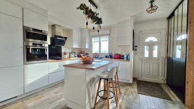 Maison - 100 m² - 4 pièces