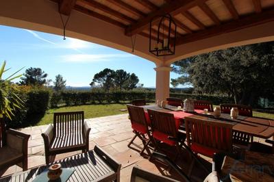 Villa - 330 m² - 11 pièces