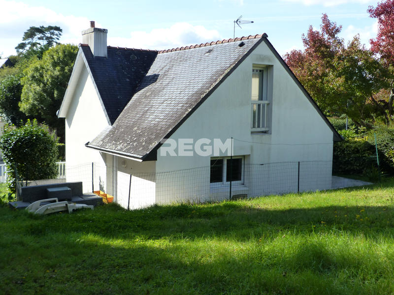 Maison - 92 m² - 6 pièces