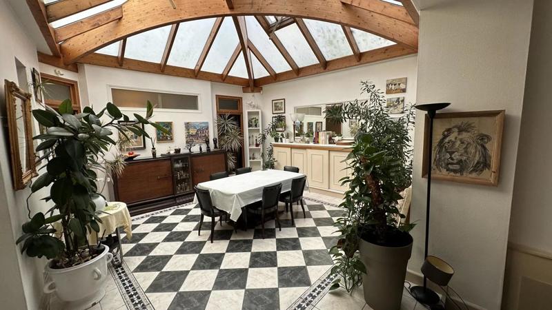 Appartement - 122 m² - 4 pièces